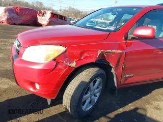 2007 Toyota RAV4 Limited with VIN JTMBK31V076027687, listed as a IAAI auction lot 41592704 with 247,113 mi miles. Bid and sale history available at carsss.com. Image 18.
