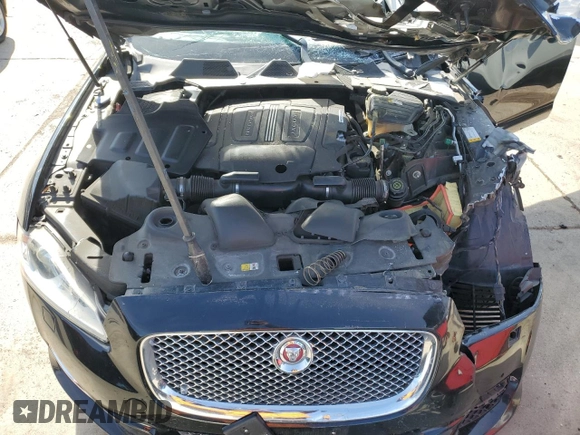 2015 Jaguar XJ with VIN SAJWA1CZXF8V75581, listed as a Copart auction lot 44462825 with 78,171 mi miles and Salvage Title. Bid and sale history available at carsss.com. Image 11.