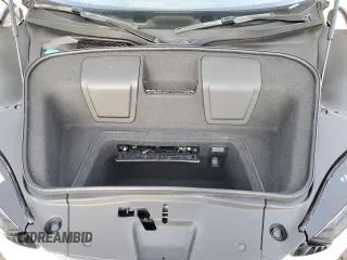 2020 Audi R8 Spyder performance z VIN WUA4BCFX3L7901606, wystawiony jako Copart lot #50161615 z przebiegiem 3 669 mil mil oraz Nie do naprawy • Non repairable. Historia ofert i sprzedaży dostępna na DreamBid. Obrazek 11.