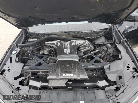 2021 BMW X5 M z VIN 5YMJU0C0XM9H13455, wystawiony jako Copart lot #59625375 z przebiegiem Nie podano mil oraz Szkoda całkowita • Salvage title. Historia ofert i sprzedaży dostępna na DreamBid. Obrazek 12.