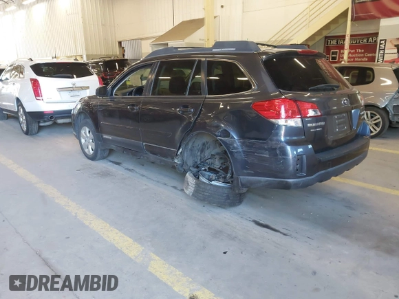 2011 Subaru Outback Premium z VIN 4S4BRBCC8B3435877, wystawiony jako IAAI lot #42164303 z przebiegiem 134 465 mil mil oraz . Historia ofert i sprzedaży dostępna na DreamBid. Obrazek 3.