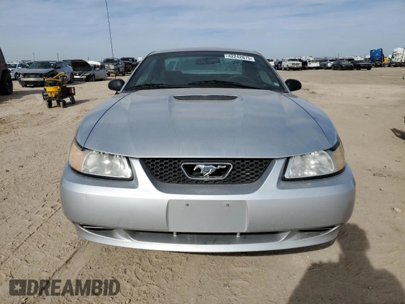2000 Ford Mustang with VIN 1FAFP404XYF251834, listed as a Copart auction lot 42242875 with 55,039 mi miles and Salvage Title. Bid and sale history available at carsss.com. Image 5.