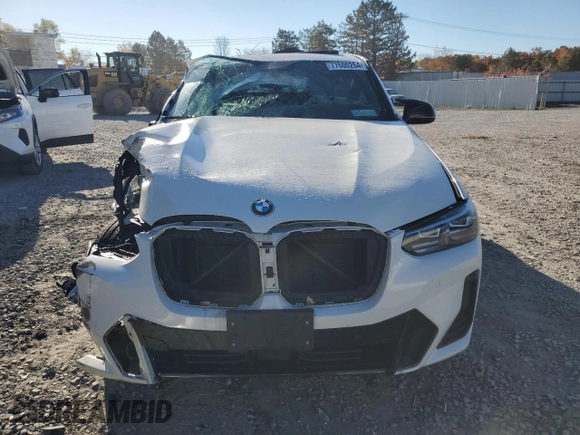 2023 BMW X4 M40i with VIN 5UX43DT05P9N61777, listed as a Copart auction lot 77600264 with 0 mi miles and Salvage Title. Bid and sale history available at carsss.com. Image 5.