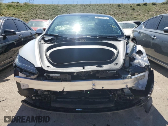2025 Tesla Model 3 Long Range z VIN 5YJ3E1EA0SF931348, wystawiony jako Copart lot #57074935 z przebiegiem 2 153 mil mil oraz Szkoda całkowita • Salvage title. Historia ofert i sprzedaży dostępna na DreamBid. Obrazek 5.