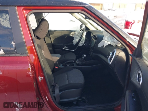 2020 Kia Soul LX with VIN KNDJ23AU0L7121625, listed as a IAAI auction lot 41282949 with 49,153 mi miles. Bid and sale history available at carsss.com. Image 5.