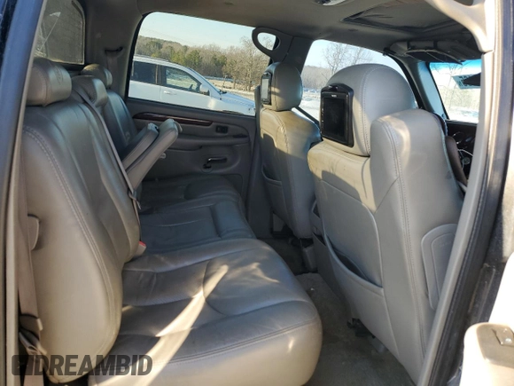 2003 Cadillac Escalade EXT z VIN 3GYEK63N03G181153, wystawiony jako Copart lot #44032465 z przebiegiem 211 093 mil mil oraz Tytuł czysty. Historia ofert i sprzedaży dostępna na DreamBid. Obrazek 10.