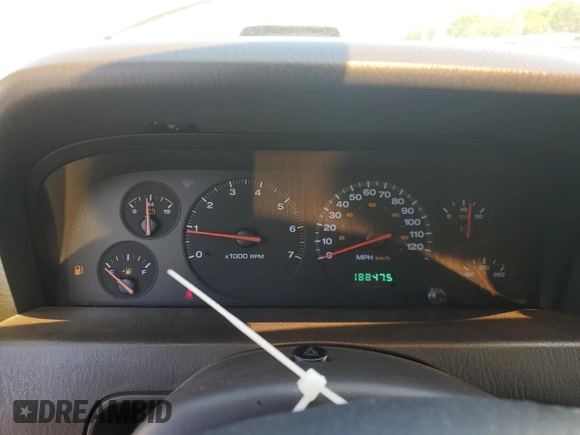 2001 Jeep Grand Cherokee Laredo z VIN 1J4GW48S61C537640, wystawiony jako Copart lot #58266135 z przebiegiem 188 475 mil mil oraz Szkoda całkowita • Salvage title. Historia ofert i sprzedaży dostępna na DreamBid. Obrazek 9.