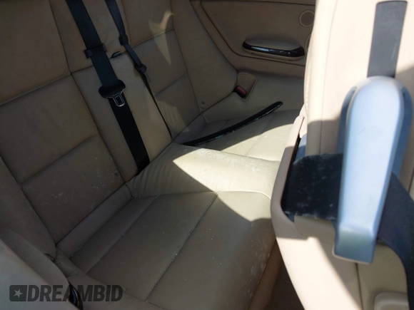 2006 BMW 3 Series 325Ci with VIN WBABW33486PX88210, listed as a IAAI auction lot 41026320 with 74,167 mi miles. Bid and sale history available at carsss.com. Image 8.
