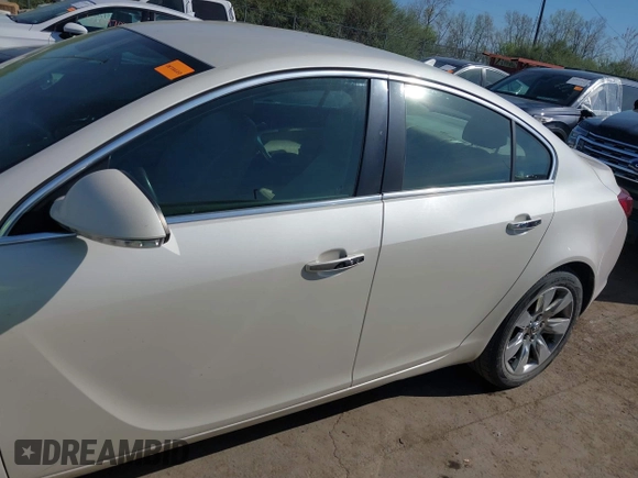 2014 Buick Regal Premium I with VIN 2G4GN5EX0E9270616, listed as a IAAI auction lot 42042923 with 197,044 mi miles. Bid and sale history available at carsss.com. Image 14.
