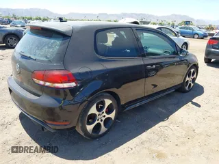 2010 Volkswagen GTI z VIN WVWEV7AJ4AW425002, wystawiony jako IAAI lot #42519722 z przebiegiem 164 685 mil mil oraz . Historia ofert i sprzedaży dostępna na DreamBid. Obrazek 4.