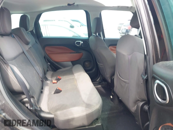 2014 FIAT 500L Trekking z VIN ZFBCFADH8EZ008208, wystawiony jako IAAI lot #42091284 z przebiegiem 79 407 mil mil oraz . Historia ofert i sprzedaży dostępna na DreamBid. Obrazek 8.