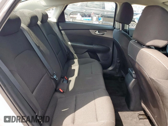 2021 Kia Forte FE с VIN 3KPF24AD3ME351558, выставлен на аукционе Copart как лот 50867695 с пробегом 61 645 миль миль и Чистый • Clean title. История ставок и продаж доступна на DreamBid. Изображение 10.