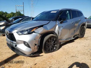 2024 Toyota Highlander LE with VIN 5TDKDRAH1RS540537, listed as a Copart auction lot 61564895 with 11,976 mi miles and Salvage title. Bid and sale history available at DreamBid. Image 1.