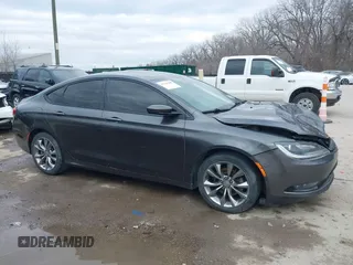 2015 Chrysler 200 S with VIN 1C3CCCBB2FN542480, listed as a IAAI auction lot 41749285 with 164,316 mi miles. Bid and sale history available at carsss.com. Image 13.