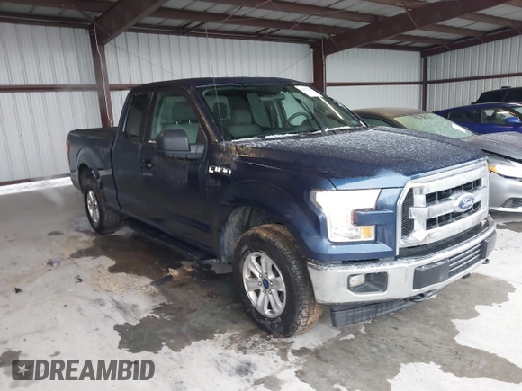 2017 Ford F-150 XL with VIN 1FTEX1E8XHFC86258, listed as a IAAI auction lot 41507147 with 225,029 mi miles. Bid and sale history available at carsss.com. Image 1.