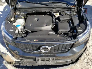 2019 Volvo XC40 R-Design z VIN YV4162UM4K2141802, wystawiony jako Copart lot #65868032 z przebiegiem 51 742 mil mil oraz . Historia ofert i sprzedaży dostępna na DreamBid. Obrazek 7.