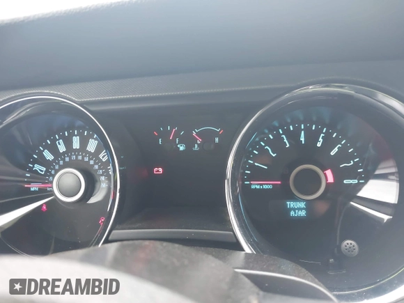 2014 Ford Mustang V6 with VIN 1ZVBP8EM8E5333696, listed as a IAAI auction lot 42042132 with 58,300 mi miles. Bid and sale history available at carsss.com. Image 7.