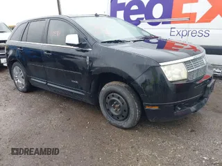 2008 Lincoln MKX with VIN 2LMDU68C68BJ27207, listed as a IAAI auction lot 41980381 with 143,819 mi miles. Bid and sale history available at carsss.com. Image 1.
