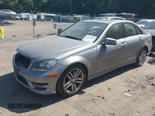 2013 Mercedes-Benz C 300 Sport с VIN WDDGF8AB0DA822279, выставлен на аукционе IAAI как лот 42551907 с пробегом 115 854 миль миль и . История ставок и продаж доступна на DreamBid. Изображение 2.