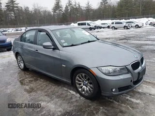 2009 BMW 3 Series 328i xDrive z VIN WBAPK53539A514913, wystawiony jako IAAI lot #41656389 z przebiegiem 151 892 mil mil oraz . Historia ofert i sprzedaży dostępna na DreamBid. Obrazek 1.