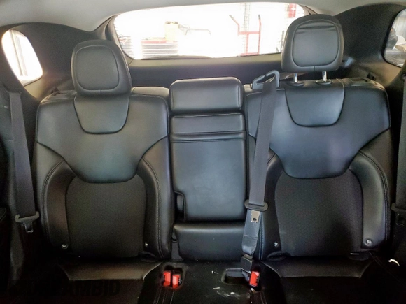 2019 Jeep Cherokee Latitude Plus z VIN 1C4PJLLB0KD160112, wystawiony jako Copart lot #61689185 z przebiegiem 72 019 mil mil oraz Szkoda całkowita • Salvage title. Historia ofert i sprzedaży dostępna na DreamBid. Obrazek 10.