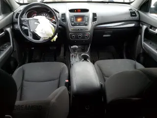 2014 Kia Sorento LX with VIN 5XYKTCA61EG434448, listed as a Copart auction lot 85389884 with 130,518 mi miles and Salvage Title. Bid and sale history available at carsss.com. Image 8.
