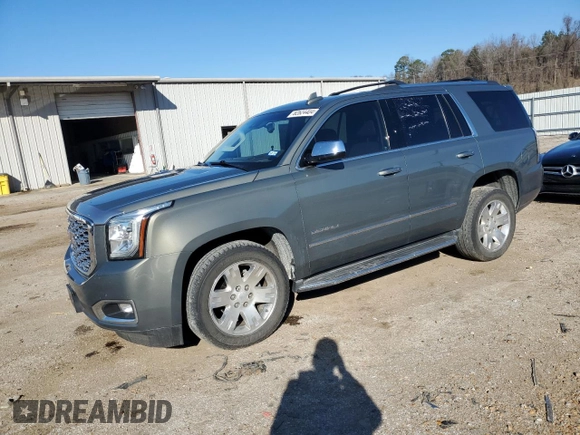 2018 GMC Yukon Denali with VIN 1GKS2CKJ6JR149752, listed as a Copart auction lot 82624404 with 137,640 mi miles and Salvage Title. Bid and sale history available at carsss.com. Image 1.