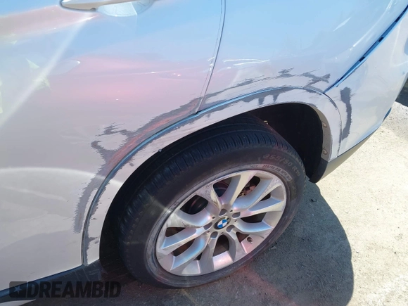 2018 BMW X5 xDrive35i with VIN 5UXKR0C56JL070512, listed as a IAAI auction lot 41892471 with 1 mi miles. Bid and sale history available at carsss.com. Image 19.