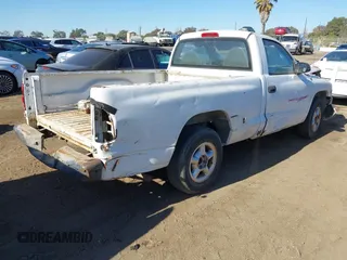 1999 Dodge Dakota SLT with VIN 1B7FL26X1XS190195, listed as a IAAI auction lot 41355250 with 223,174 mi miles. Bid and sale history available at carsss.com. Image 4.