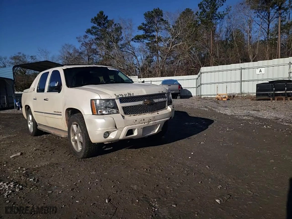 2013 Chevrolet Avalanche LTZ with VIN 3GNMCGE09DG328150, listed as a Copart auction lot 42457295 with 178,345 mi miles and Salvage Title. Bid and sale history available at carsss.com. Image 10.