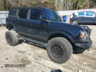 2022 Ford Bronco with VIN 1FMEE5BPXNLB48396, listed as a Copart auction lot 45375945 with 23,960 mi miles and Salvage title. Bid and sale history available at DreamBid. Image 4.
