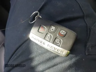 2018 Land Rover Range Rover Velar S с VIN SALYB2RV1JA759462, выставлен на аукционе IAAI как лот 41637328 с пробегом 24 356 миль миль и . История ставок и продаж доступна на DreamBid. Изображение 11.