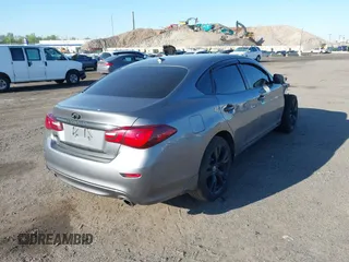 2015 Infiniti Q70 z VIN JN1BY1AR5FM561996, wystawiony jako IAAI lot #42099091 z przebiegiem 115 080 mil mil oraz . Historia ofert i sprzedaży dostępna na DreamBid. Obrazek 4.