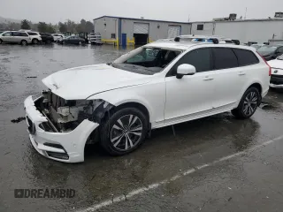 2018 Volvo V90 z VIN YV4A22NL8J1022253, wystawiony jako Copart lot #43835415 z przebiegiem 61 163 mil mil oraz Szkody całkowita. Historia ofert i sprzedaży dostępna na DreamBid. Obrazek 1.
