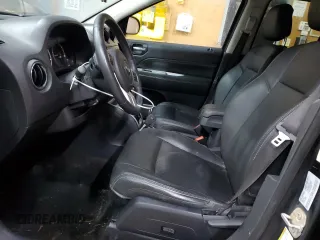 2016 Jeep Compass High Altitude with VIN 1C4NJDAB2GD762713, listed as a Copart auction lot 85807464 with 101,442 mi miles and Clean Title. Bid and sale history available at carsss.com. Image 7.