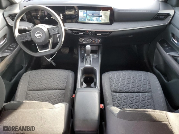 2025 Nissan Kicks SV with VIN 3N8AP6CB6SL321373, listed as a Copart auction lot 43835665 with 5,950 mi miles and Salvage Title. Bid and sale history available at carsss.com. Image 8.