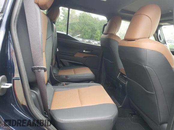 2025 Lexus GX 550 Premium z VIN JTJTBCDX2S5040972, wystawiony jako Copart lot #56467325 z przebiegiem 2 021 mil mil oraz Szkoda całkowita • Salvage title. Historia ofert i sprzedaży dostępna na DreamBid. Obrazek 11.
