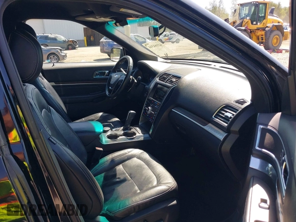 2016 Ford Explorer Limited with VIN 1FM5K8F88GGA18626, listed as a IAAI auction lot 42164344 with 164,197 mi miles. Bid and sale history available at carsss.com. Image 5.