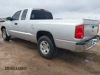 2006 Dodge Dakota SLT with VIN 1D7HE42K36S616014, listed as a IAAI auction lot 41445717 with 265,529 mi miles and . Bid and sale history available at carsss.com. Image 3.