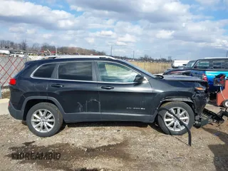 2014 Jeep Cherokee Limited with VIN 1C4PJMDS3EW211129, listed as a IAAI auction lot 41877310 with 91,791 mi miles and . Bid and sale history available at DreamBid. Image 13.