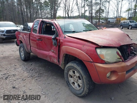 2006 Toyota Tacoma PreRunner with VIN 5TETU62N96Z154826, listed as a IAAI auction lot 41652762 with 418,565 mi miles. Bid and sale history available at carsss.com. Image 1.