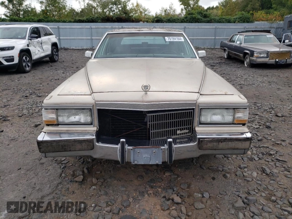 1992 Cadillac Brougham z VIN 1G6DW5479NR710170, wystawiony jako Copart lot #70194164 z przebiegiem Nie podano mil oraz Nie do naprawy • Non repairable. Historia ofert i sprzedaży dostępna na DreamBid. Obrazek 5.