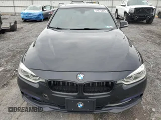 2016 BMW 3 Series 328i xDrive z VIN WBA8E3C52GK503313, wystawiony jako Copart lot #51678265 z przebiegiem 166 991 mil mil oraz Szkoda całkowita • Salvage title. Historia ofert i sprzedaży dostępna na DreamBid. Obrazek 5.