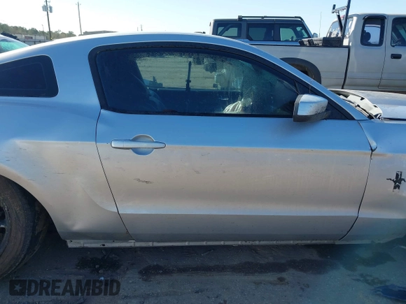 2011 Ford Mustang V6 with VIN 1ZVBP8AM2B5162879, listed as a IAAI auction lot 41670910 with 153,626 mi miles and . Bid and sale history available at carsss.com. Image 12.