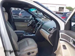 2013 Ford Explorer XLT z VIN 1FM5K7D83DGC28124, wystawiony jako IAAI lot #42331930 z przebiegiem 293 481 mil mil oraz . Historia ofert i sprzedaży dostępna na DreamBid. Obrazek 5.