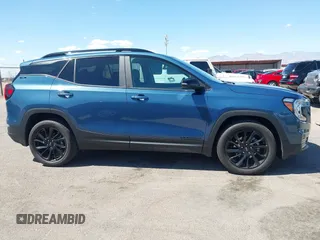2024 GMC Terrain SLE z VIN 3GKALMEG5RL292662, wystawiony jako IAAI lot #42148356 z przebiegiem 12 939 mil mil oraz . Historia ofert i sprzedaży dostępna na DreamBid. Obrazek 13.