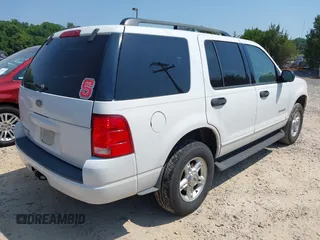 2004 Ford Explorer XLT z VIN 1FMZU73K24UA79196, wystawiony jako IAAI lot #42586311 z przebiegiem 212 196 mil mil oraz . Historia ofert i sprzedaży dostępna na DreamBid. Obrazek 4.