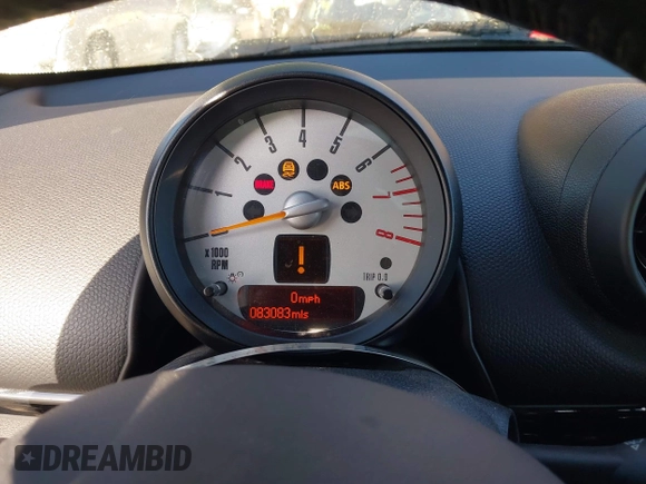 2014 MINI Countryman S with VIN WMWZC3C55EWP52138, listed as a IAAI auction lot 40695292 with 83,083 mi miles and . Bid and sale history available at DreamBid. Image 7.