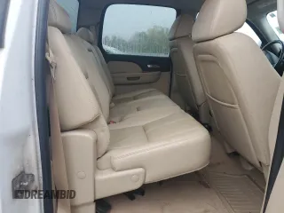 2008 Chevrolet Silverado 3500HD DRW LTZ with VIN 1GCJK33618F206520, listed as a Copart auction lot 77017104 with 132,687 mi miles and Salvage Title. Bid and sale history available at carsss.com. Image 10.