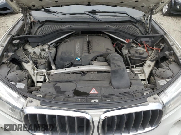 2016 BMW X5 sDrive35i z VIN 5UXKR2C55G0H41774, wystawiony jako Copart lot #53535685 z przebiegiem Nie podano mil oraz Szkoda całkowita • Salvage title. Historia ofert i sprzedaży dostępna na DreamBid. Obrazek 12.